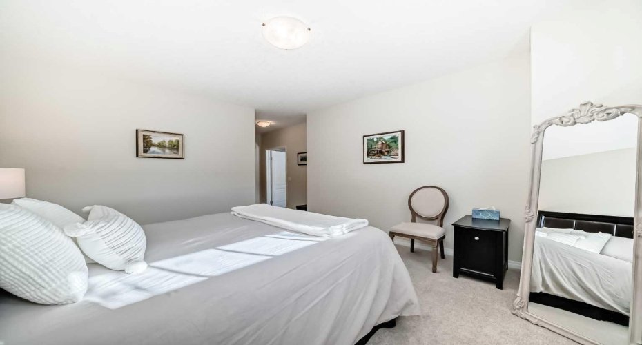 5 Bridle Estates Road, Calgary, Alberta T2Y 5A8, 3 Bedrooms Bedrooms, ,3 BathroomsBathrooms,Residential,For Sale,Bridle Estates,A2289474