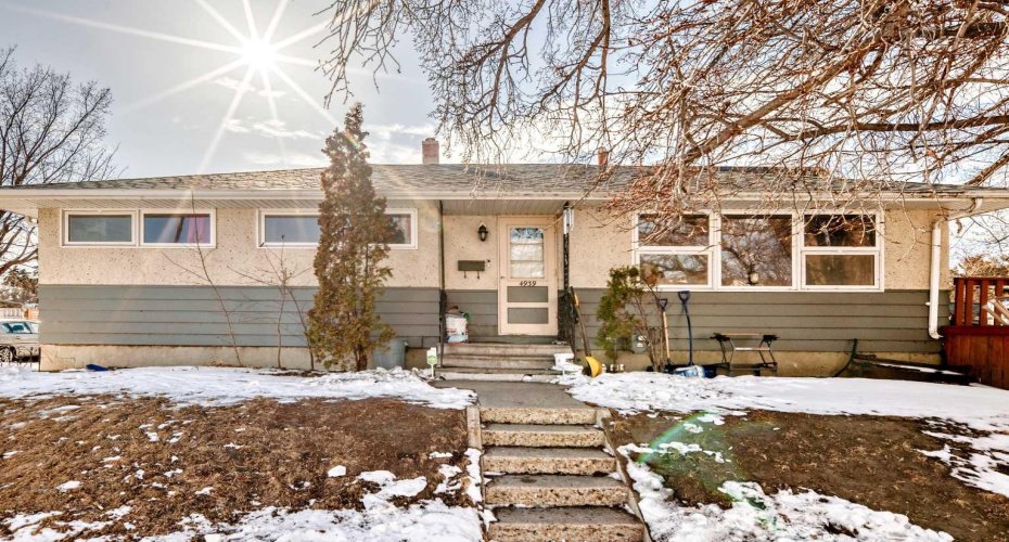 4939 45 Street, Innisfail, Alberta T4G 1M4, 4 Bedrooms Bedrooms, ,2 BathroomsBathrooms,Residential,For Sale,45,A2289524