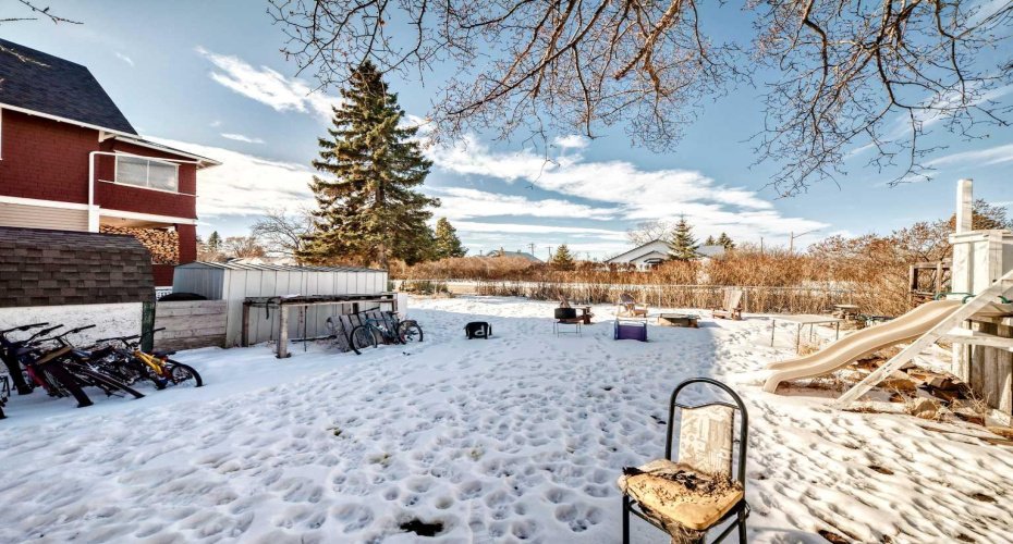 4939 45 Street, Innisfail, Alberta T4G 1M4, 4 Bedrooms Bedrooms, ,2 BathroomsBathrooms,Residential,For Sale,45,A2289524