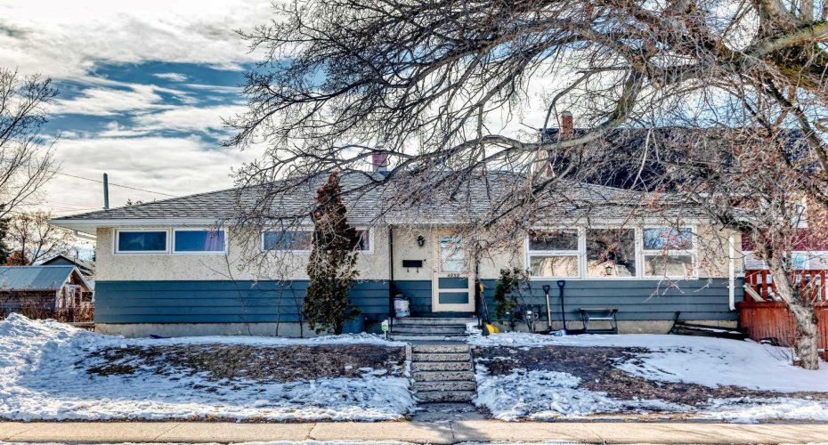 4939 45 Street, Innisfail, Alberta T4G 1M4, 4 Bedrooms Bedrooms, ,2 BathroomsBathrooms,Residential,For Sale,45,A2289524