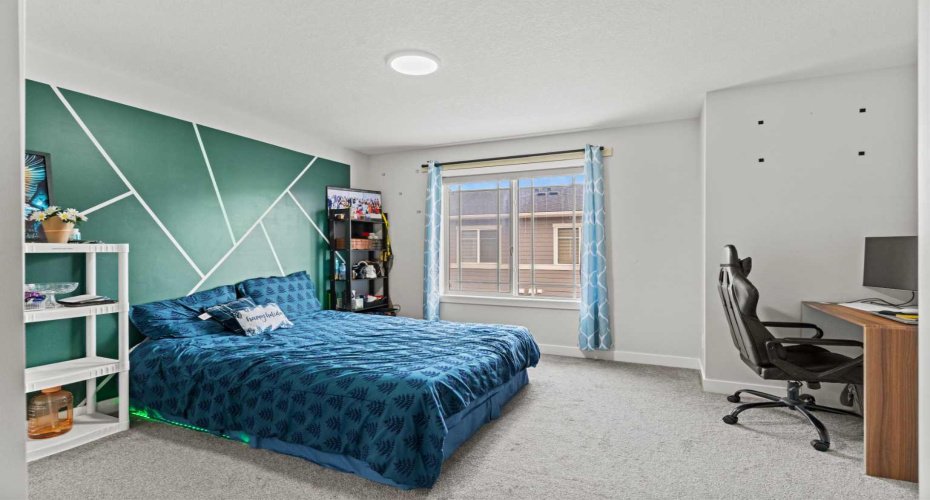 95 Skyview Close, Calgary, Alberta T3N 1X2, 3 Bedrooms Bedrooms, ,3 BathroomsBathrooms,Residential,For Sale,Skyview,A2289560