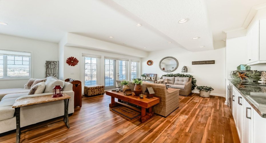 44 Riviera Way, Cochrane, Alberta T4C 0W9, 3 Bedrooms Bedrooms, ,4 BathroomsBathrooms,Residential,For Sale,Riviera,A2289909