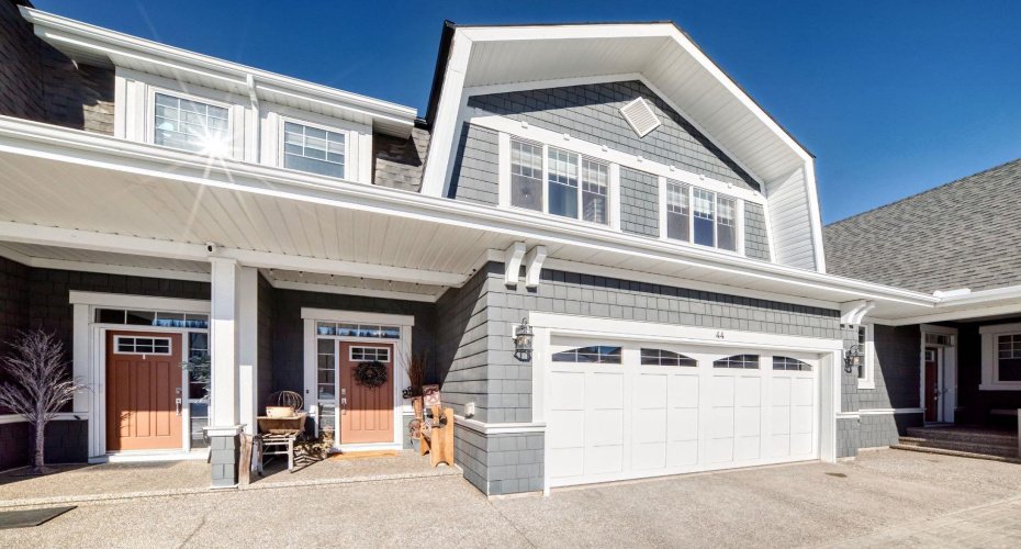 44 Riviera Way, Cochrane, Alberta T4C 0W9, 3 Bedrooms Bedrooms, ,4 BathroomsBathrooms,Residential,For Sale,Riviera,A2289909