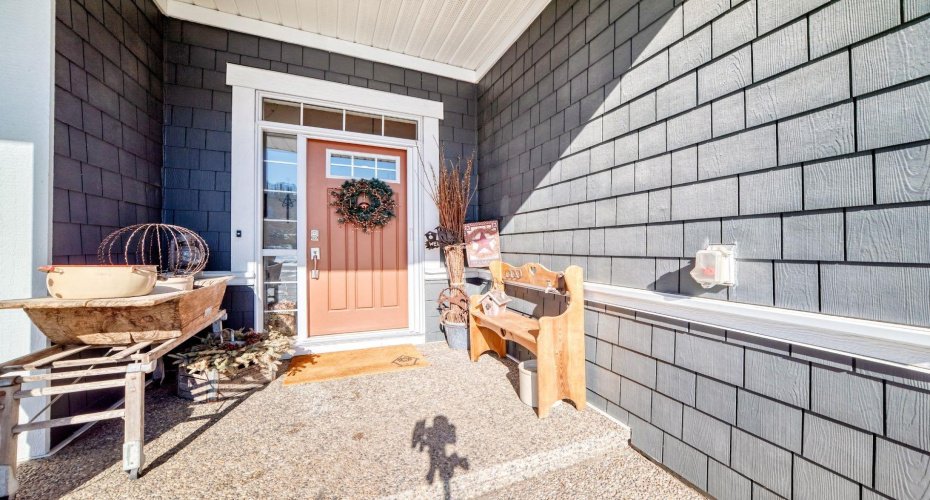 44 Riviera Way, Cochrane, Alberta T4C 0W9, 3 Bedrooms Bedrooms, ,4 BathroomsBathrooms,Residential,For Sale,Riviera,A2289909