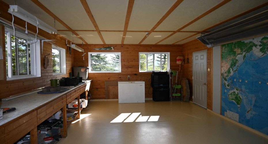 Garage shop insulated and heated