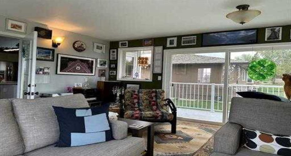 623 2nd Street, Cardston, Alberta T0K 0K0, 4 Bedrooms Bedrooms, ,3 BathroomsBathrooms,Residential,For Sale,2nd,A2290179