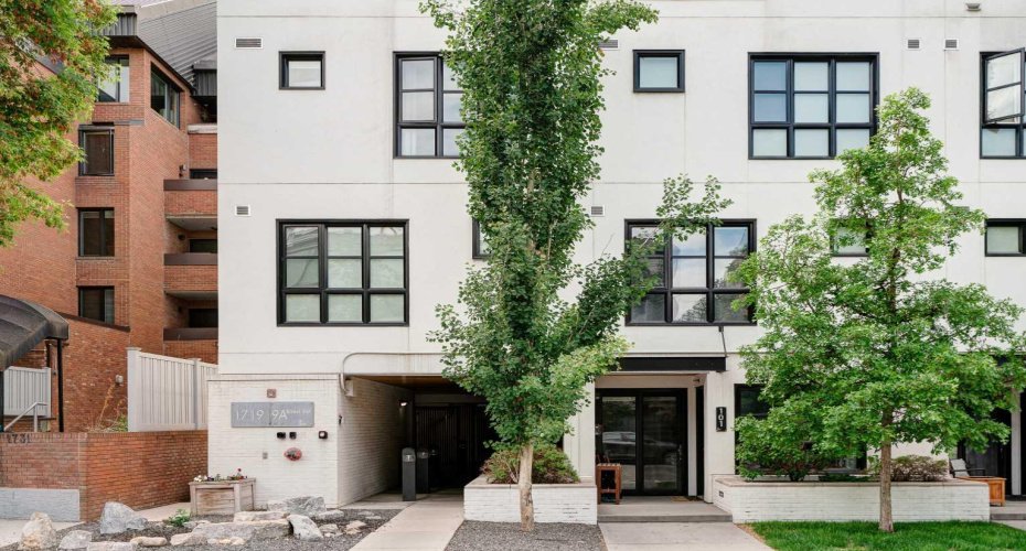 1719 9A Street, Calgary, Alberta T2T 6S3, 2 Bedrooms Bedrooms, ,1 BathroomBathrooms,Residential,For Sale,9A,A2290222