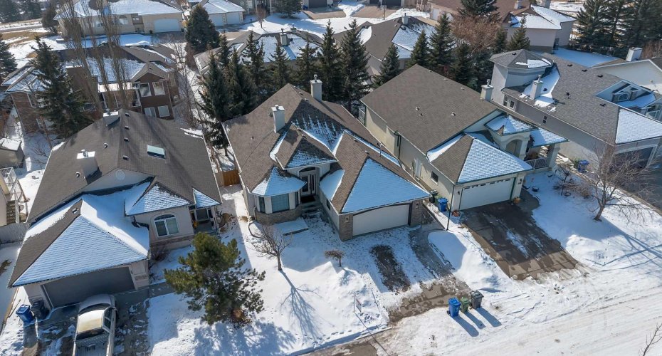 52 Sandstone Ridge Crescent, Okotoks, Alberta T1S 1P9, 4 Bedrooms Bedrooms, ,4 BathroomsBathrooms,Residential,For Sale,Sandstone Ridge,A2290236