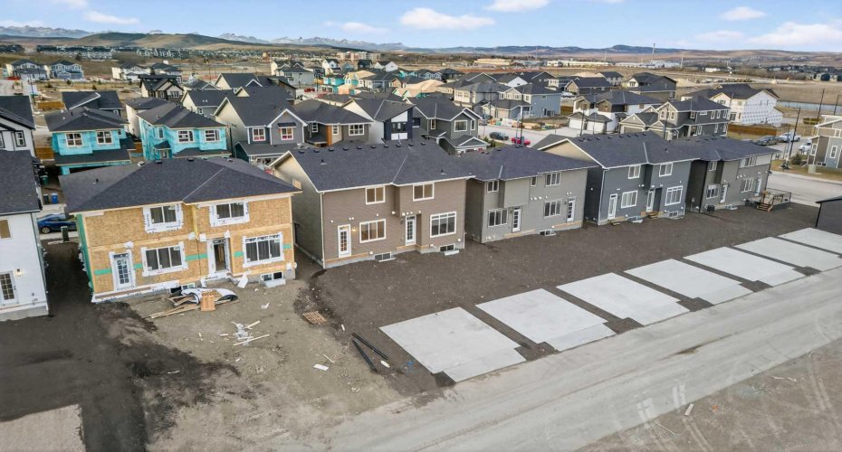 41 Southborough Lane, Cochrane, Alberta T4C 2S6, 3 Bedrooms Bedrooms, ,3 BathroomsBathrooms,Residential,For Sale,Southborough,A2290250