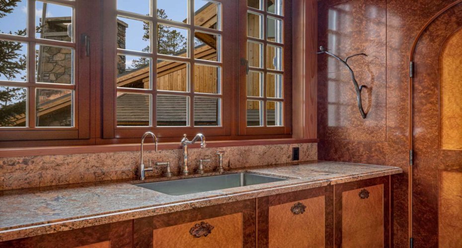 145 Silvertip Ridge, Canmore, Alberta T1W 3A8, 5 Bedrooms Bedrooms, ,5 BathroomsBathrooms,Residential,For Sale,Silvertip,A2290274