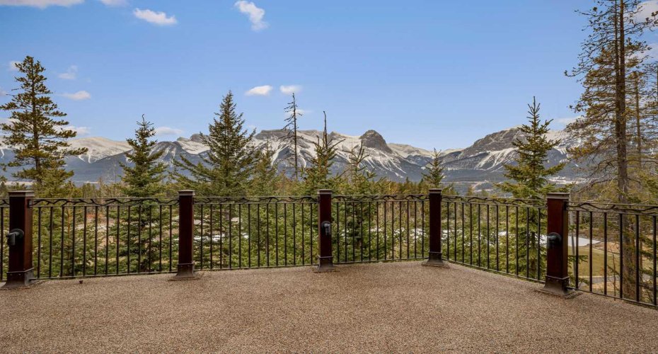 145 Silvertip Ridge, Canmore, Alberta T1W 3A8, 5 Bedrooms Bedrooms, ,5 BathroomsBathrooms,Residential,For Sale,Silvertip,A2290274