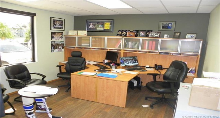 3-7320 Johnstone Drive, Red Deer, Alberta T4P 3Y6, ,Commercial,For Lease,Johnstone,CA0171092