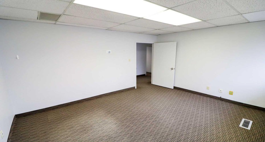 4321 23B Street, Calgary, Alberta T2E 7V9, ,Commercial,For Lease,23B,A2290310