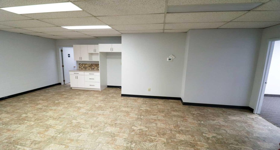 4321 23B Street, Calgary, Alberta T2E 7V9, ,Commercial,For Lease,23B,A2290310