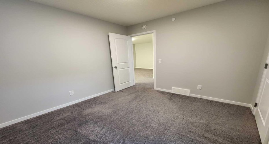 90 Howse Common, Calgary, Alberta T3P 1L2, 6 Bedrooms Bedrooms, ,4 BathroomsBathrooms,Residential,For Sale,Howse,A2290247