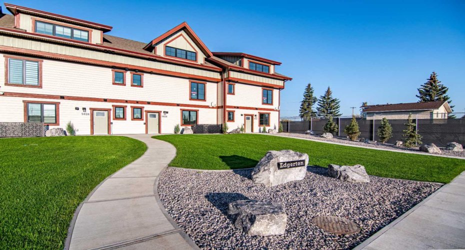5024 48 Street, Rocky Mountain House, Alberta T4T 1C1, 2 Bedrooms Bedrooms, ,4 BathroomsBathrooms,Residential,For Sale,48,A2284876