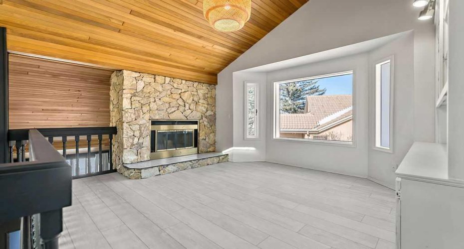 162 Woodbend Way, Okotoks, Alberta T1S 1M1, 4 Bedrooms Bedrooms, ,4 BathroomsBathrooms,Residential,For Sale,Woodbend,A2287796