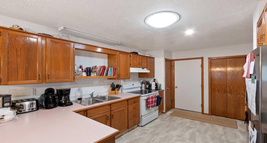 4102 Silverpark Estates Close, Olds, Alberta T4H1B4, 2 Bedrooms Bedrooms, ,2 BathroomsBathrooms,Residential,For Sale,Silverpark Estates,A2289940