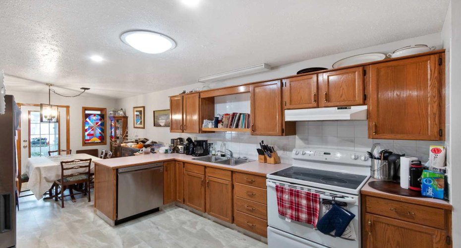 4102 Silverpark Estates Close, Olds, Alberta T4H1B4, 2 Bedrooms Bedrooms, ,2 BathroomsBathrooms,Residential,For Sale,Silverpark Estates,A2289940