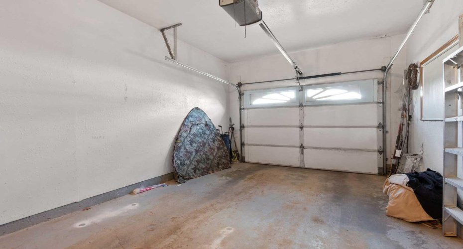 4102 Silverpark Estates Close, Olds, Alberta T4H1B4, 2 Bedrooms Bedrooms, ,2 BathroomsBathrooms,Residential,For Sale,Silverpark Estates,A2289940