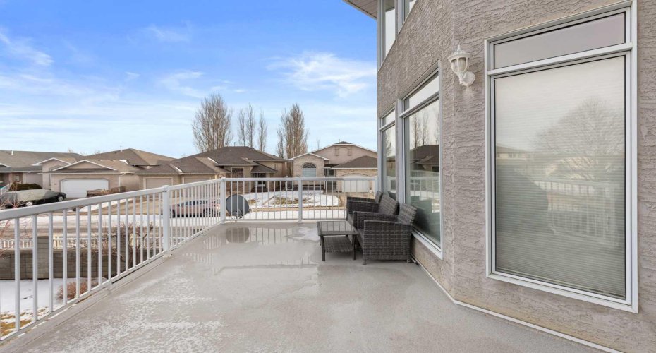 22 Turner Crescent, Medicine Hat, Alberta T1B4K9, 5 Bedrooms Bedrooms, ,4 BathroomsBathrooms,Residential,For Sale,Turner,A2289969