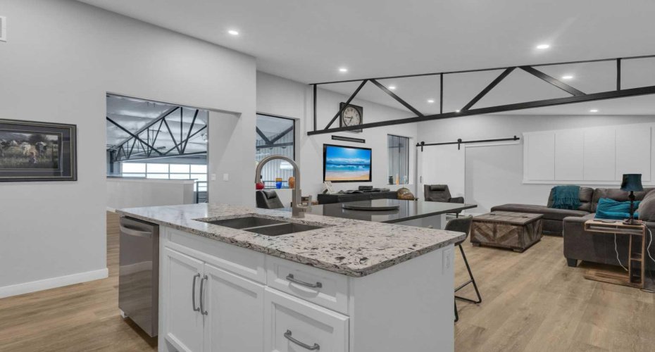 20A Sylvaire Close, Sylvan Lake, Alberta T4S 2H6, ,Commercial,For Sale,Sylvaire,A2290123
