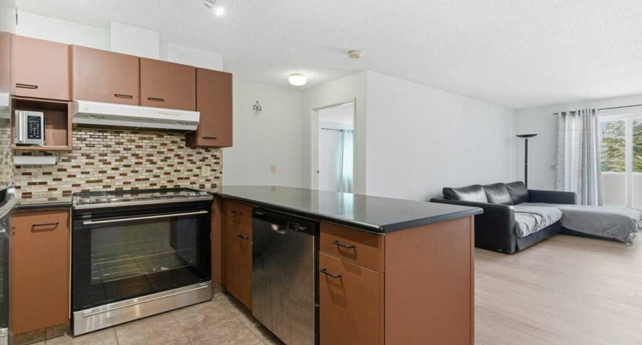 2414 Edenwold Heights, Calgary, Alberta T3A 3Y2, 2 Bedrooms Bedrooms, ,2 BathroomsBathrooms,Residential,For Sale,Edenwold,A2290152