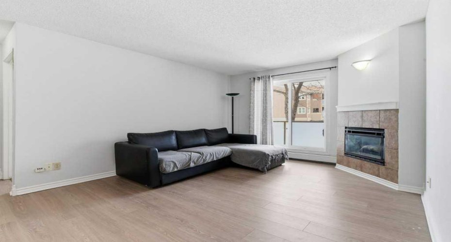 2414 Edenwold Heights, Calgary, Alberta T3A 3Y2, 2 Bedrooms Bedrooms, ,2 BathroomsBathrooms,Residential,For Sale,Edenwold,A2290152