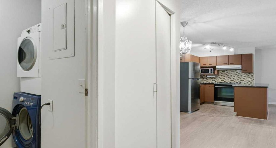 2414 Edenwold Heights, Calgary, Alberta T3A 3Y2, 2 Bedrooms Bedrooms, ,2 BathroomsBathrooms,Residential,For Sale,Edenwold,A2290152