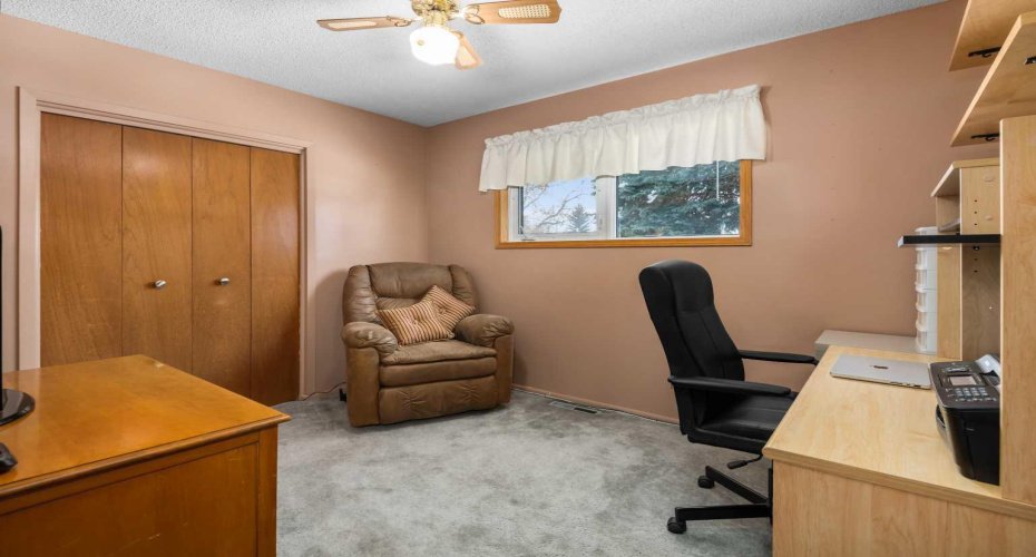 9616 Assiniboine Road, Calgary, Alberta T2J 0Z6, 3 Bedrooms Bedrooms, ,3 BathroomsBathrooms,Residential,For Sale,Assiniboine,A2290259