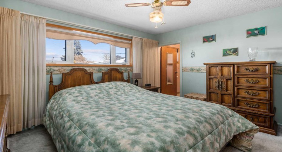 9616 Assiniboine Road, Calgary, Alberta T2J 0Z6, 3 Bedrooms Bedrooms, ,3 BathroomsBathrooms,Residential,For Sale,Assiniboine,A2290259