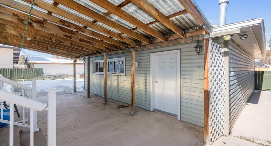 9616 Assiniboine Road, Calgary, Alberta T2J 0Z6, 3 Bedrooms Bedrooms, ,3 BathroomsBathrooms,Residential,For Sale,Assiniboine,A2290259