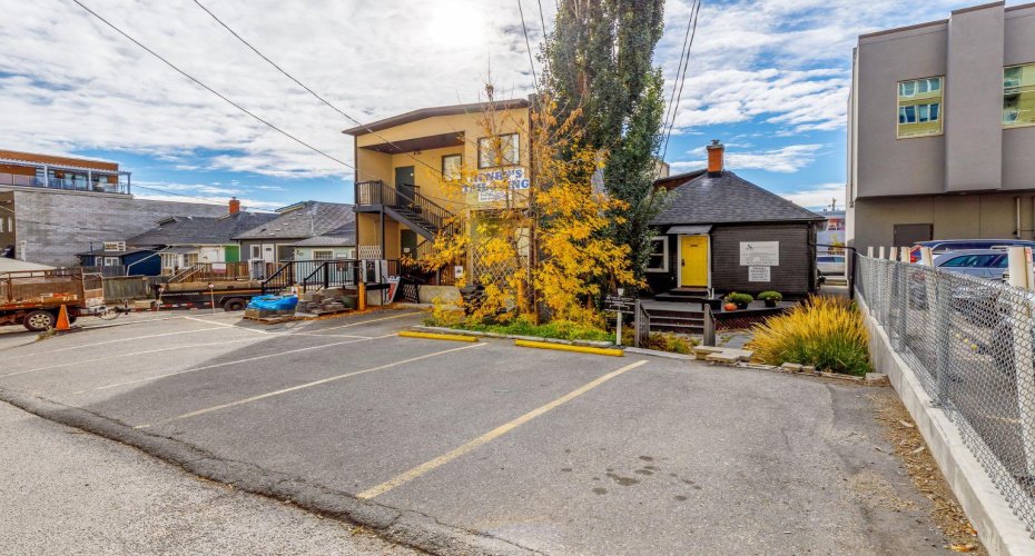 2032 34 Avenue, Calgary, Alberta T2T 2C3, ,Commercial,For Sale,34,A2290615