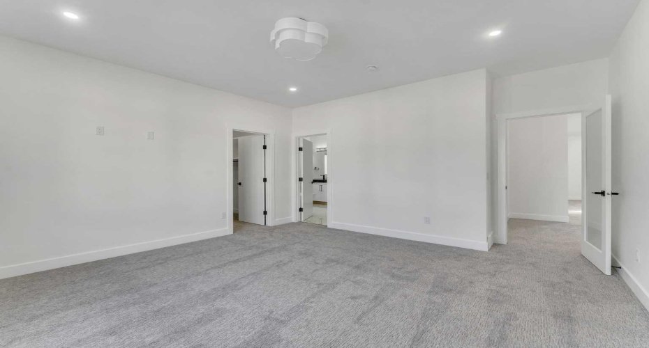 18 South Shore Road, Chestermere, Alberta T1X 2Y4, 7 Bedrooms Bedrooms, ,5 BathroomsBathrooms,Residential,For Sale,South Shore,A2290620