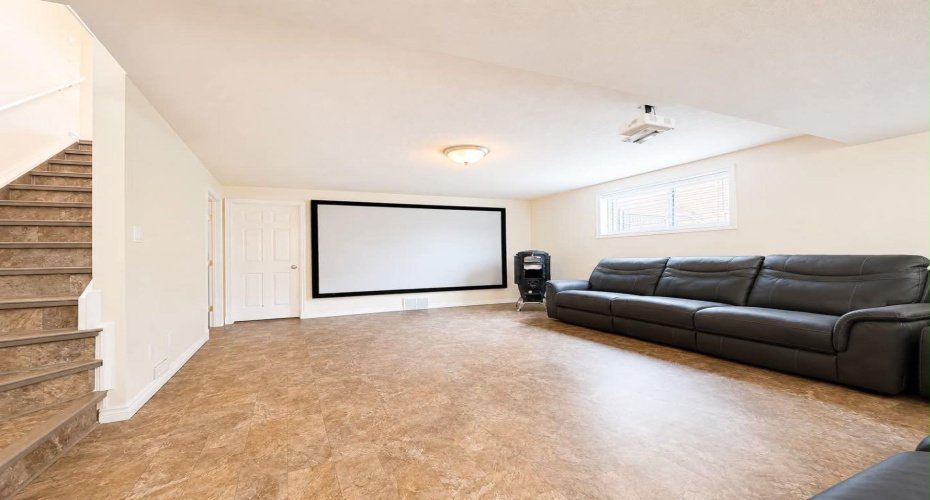 10913 Grande Avenue, Grande Cache, Alberta t0e0y0, 5 Bedrooms Bedrooms, ,3 BathroomsBathrooms,Residential,For Sale,Grande,A2290622