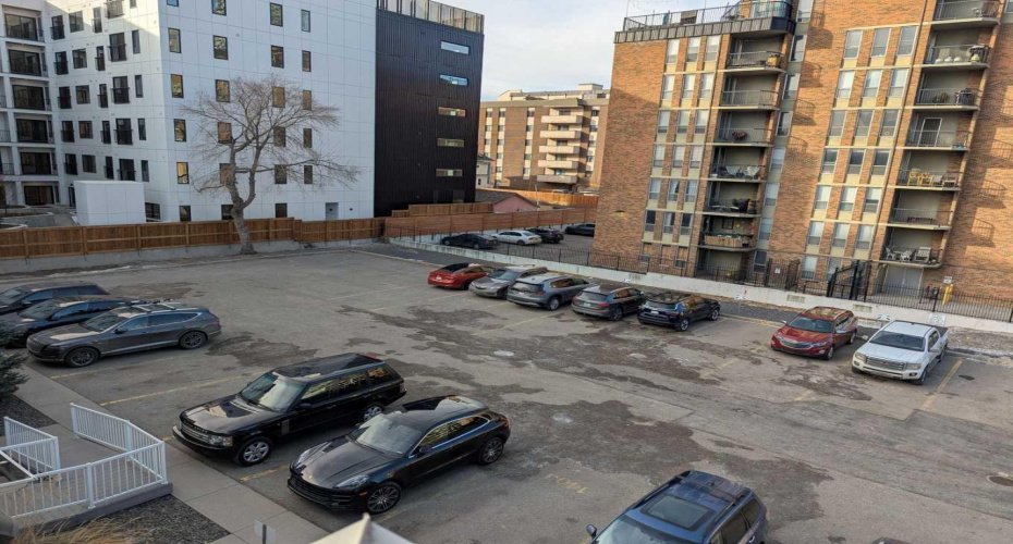 1401 2 Street, Calgary, Alberta T2R 0W7, ,Commercial,For Sale,Alexandria Place,2,A2290674