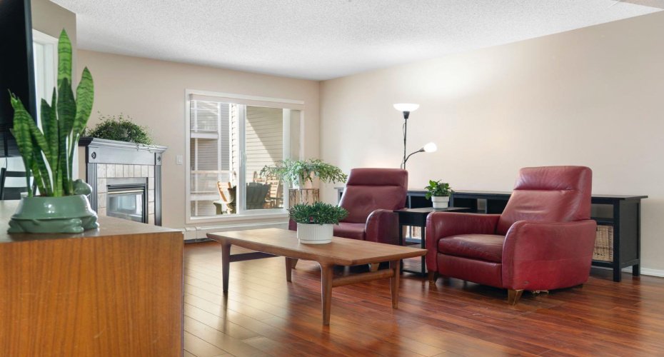 260 Shawville Way, Calgary, Alberta T2Y3Z6, 2 Bedrooms Bedrooms, ,2 BathroomsBathrooms,Residential,For Sale,Shawville,A2290675