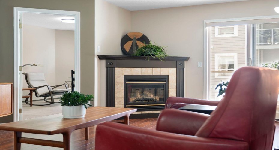 260 Shawville Way, Calgary, Alberta T2Y3Z6, 2 Bedrooms Bedrooms, ,2 BathroomsBathrooms,Residential,For Sale,Shawville,A2290675