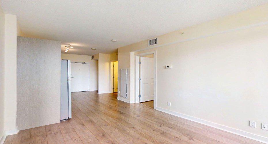 30 Brentwood Common, Calgary, Alberta T2L 2L8, 1 Bedroom Bedrooms, ,1 BathroomBathrooms,Residential,For Sale,Brentwood,A2290722