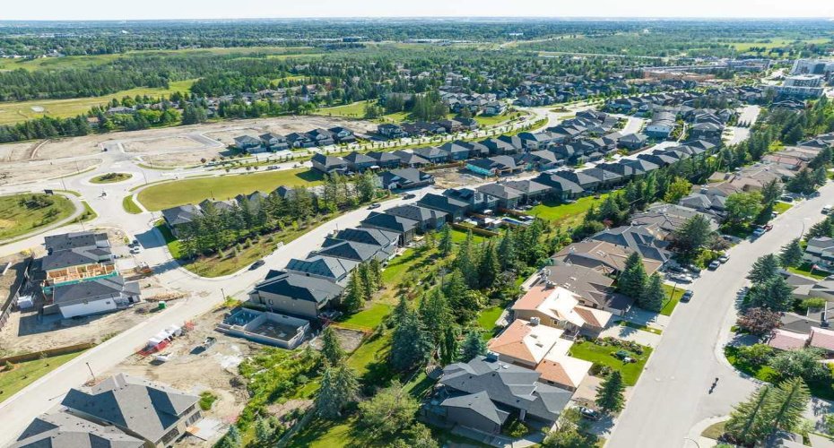 9 Shawnee Passage, Calgary, Alberta T2Y1G4, 3 Bedrooms Bedrooms, ,2 BathroomsBathrooms,Residential,For Sale,Shawnee,A2290724