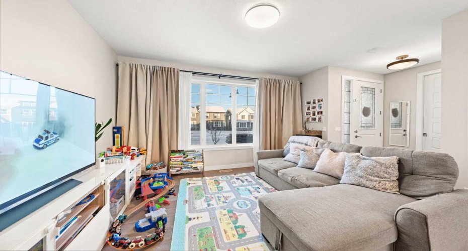 281 Waterford Boulevard, Chestermere, Alberta T1X2P8, 4 Bedrooms Bedrooms, ,4 BathroomsBathrooms,Residential,For Sale,Waterford,A2290786