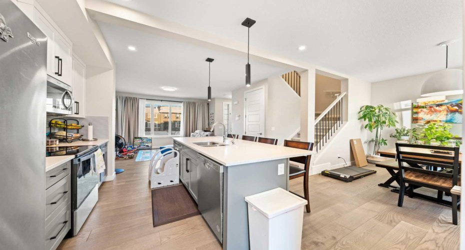 281 Waterford Boulevard, Chestermere, Alberta T1X2P8, 4 Bedrooms Bedrooms, ,4 BathroomsBathrooms,Residential,For Sale,Waterford,A2290786