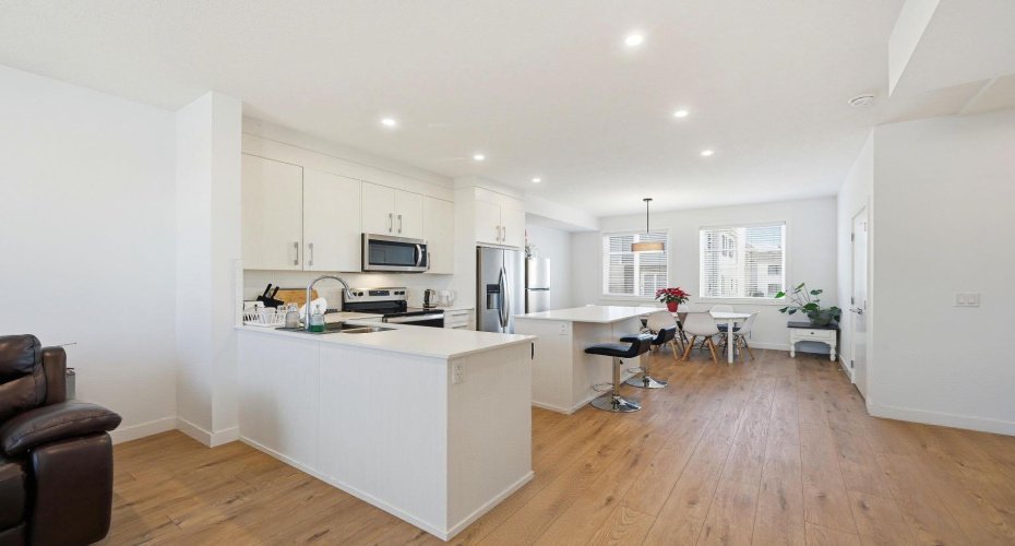 14235 1 Street, Calgary, Alberta T3P1Y4, 4 Bedrooms Bedrooms, ,3 BathroomsBathrooms,Residential,For Sale,1,A2290800