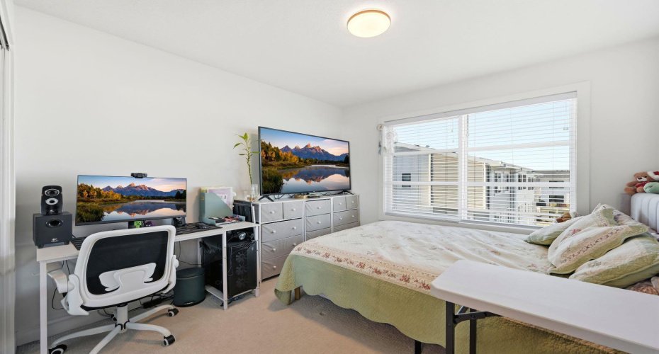 14235 1 Street, Calgary, Alberta T3P1Y4, 4 Bedrooms Bedrooms, ,3 BathroomsBathrooms,Residential,For Sale,1,A2290800