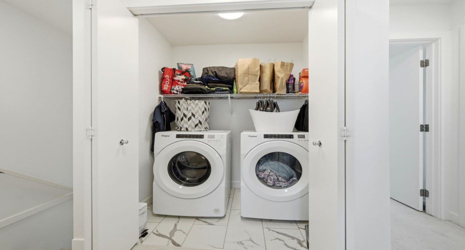 14235 1 Street, Calgary, Alberta T3P1Y4, 4 Bedrooms Bedrooms, ,3 BathroomsBathrooms,Residential,For Sale,1,A2290800