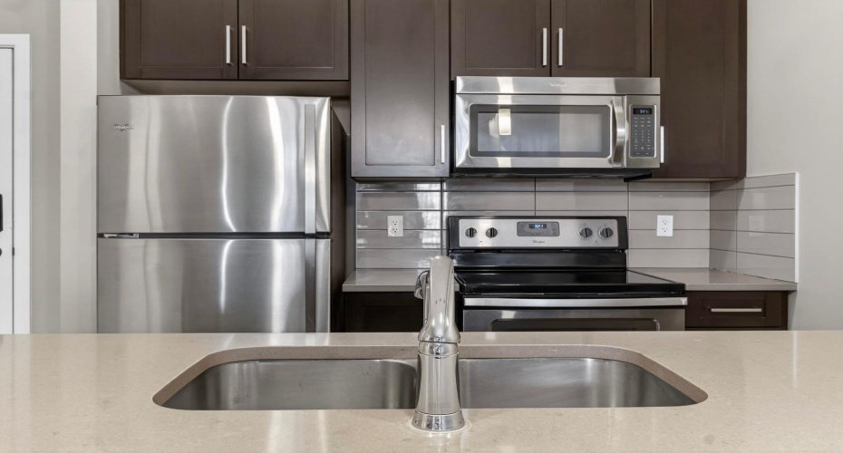 10 Mahogany Mews, Calgary, Alberta T3M 2R1, 1 Bedroom Bedrooms, ,1 BathroomBathrooms,Residential,For Sale,Mahogany,A2290806