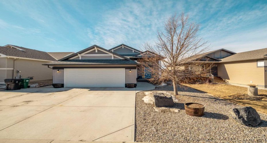 514 Mary Cameron Crescent, Lethbridge, Alberta T1H 6V6, 4 Bedrooms Bedrooms, ,3 BathroomsBathrooms,Residential,For Sale,Mary Cameron,A2290426