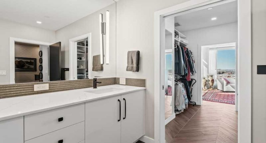 8505 Broadcast Avenue, Calgary, Alberta T3H 6B5, 2 Bedrooms Bedrooms, ,3 BathroomsBathrooms,Residential,For Sale,Broadcast,A2282642