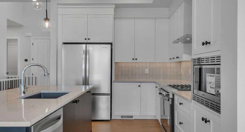 63 Bartlett Crescent, Calgary, Alberta T3M 2N8, 3 Bedrooms Bedrooms, ,3 BathroomsBathrooms,Residential,For Sale,Bartlett,A2290354