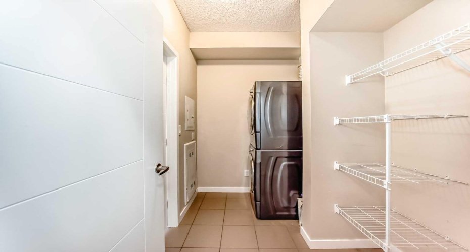 402 Marquis Lane, Calgary, Alberta T3M2G7, 2 Bedrooms Bedrooms, ,1 BathroomBathrooms,Residential,For Sale,Marquis,A2290393